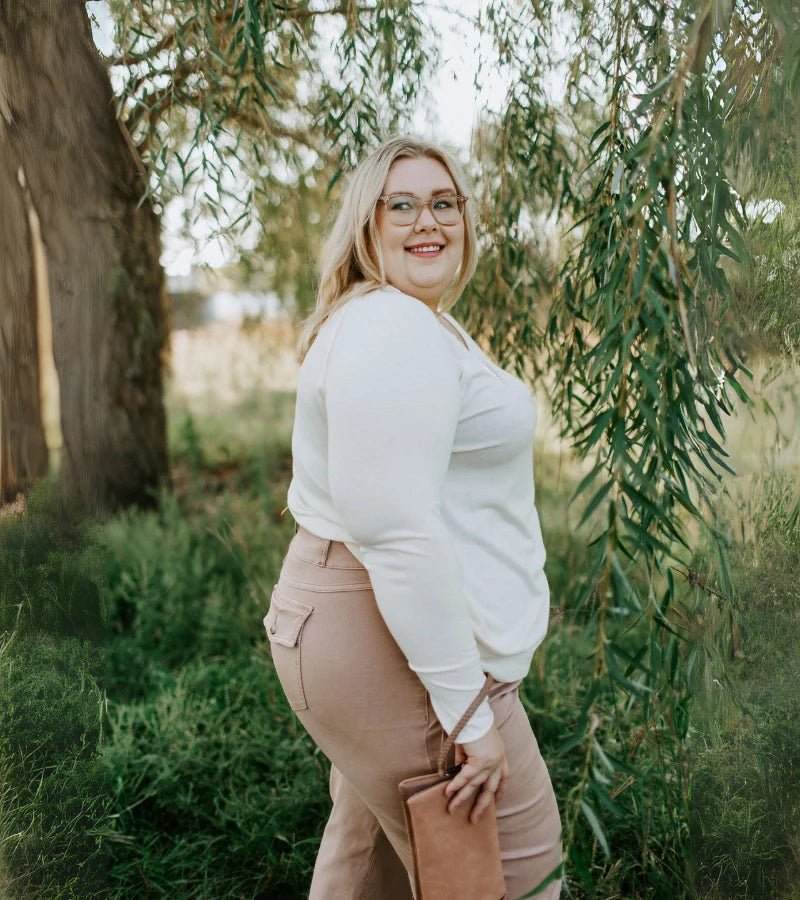 Martina | Pantalones rectos con detalles elegantes